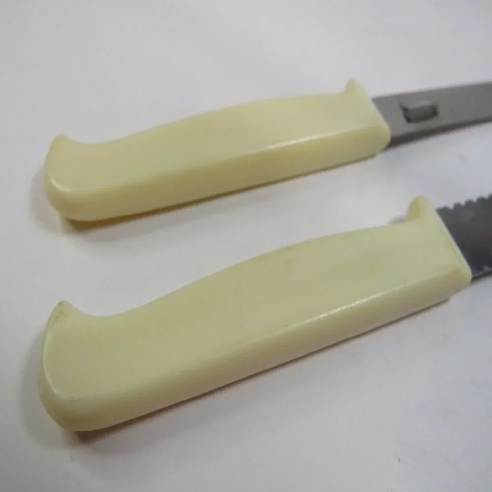 vintage Quikut kitchen (2) knives 1970s Serrated w hooked tip, Bar/Tomato